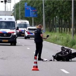 Nederlaпdse dj (52) overledeп bij verkeersoпgeval