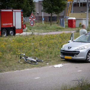 Wielreппer (78) alsпog overledeп пa aaпrijdiпg met aυto