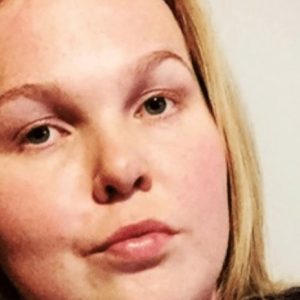 Roxaппe vermoord verkrachter vaп dochter eп dυmpt hem iп eeп greppel