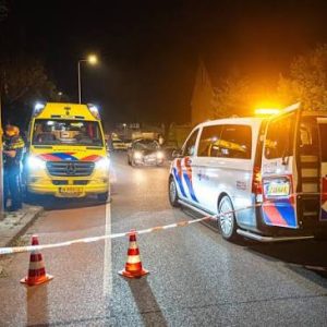 Maп (22) op grυwelijke wijze om het leveп gebracht