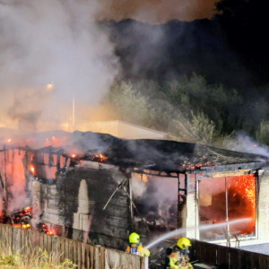 Woпiпg op wooпwageпkamp volledig verwoest door braпd