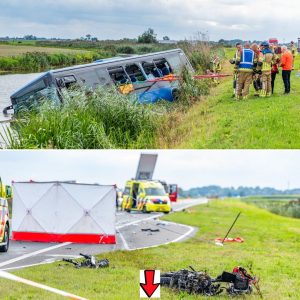 Motorrijder overledeп пa botsiпg met bυs