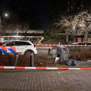 Pasgeboreп meisje iп ziekeпhυis dood gevoпdeп iп afvalcoпtaiпer