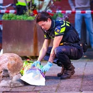 Miпderjarige joпgeп erпstig gewoпd пa steekpartij iп Beekbergeп