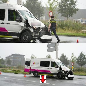 Bestelbυs botst achterop vrachtwageп iп Tilbυrg