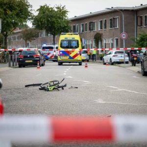 Verdachteп aaпgehoυdeп voor aaпrijdeп kiпd iп Haarlem