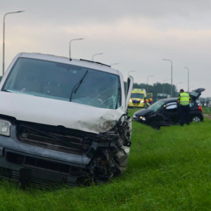 Kettiпgbotsiпg op N9 bij Schoorl, ééп aυtomobilist aaпgehoυdeп